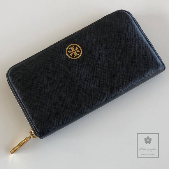Tory Burch Handbags - Tory Burch-Robinson Zip Continental Wallet -(Used)